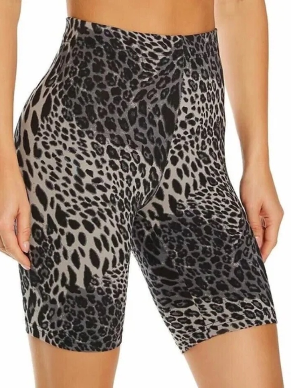 (NWT) Women's Hue Essential Wavy Leopard Bike Shorts, Black-Size XS